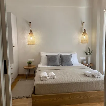 Meraki Sto Koukaki Apartment